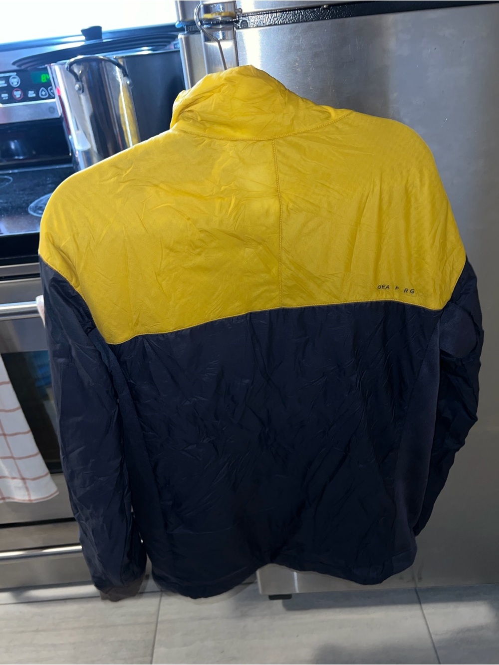 Cotopaxi Men’s Puffer Jacket Med Yellow and Blue - Picture 2 of 3
